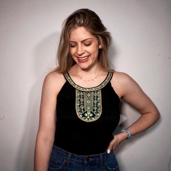 Embroidered Tank Top - Picture 2 of 5